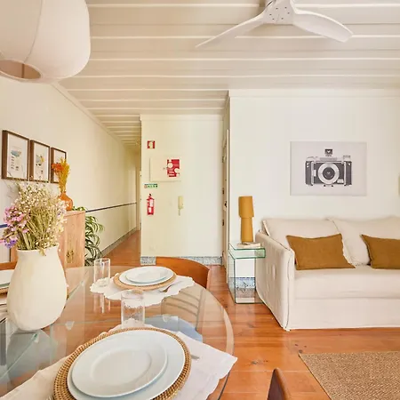 Charming Escape At Sao Jorge Castle Apartament